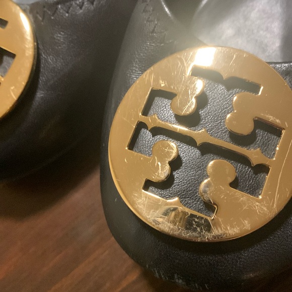 TORY BURCH REVA black w/gold emblem Ballet Flats-Size 8 - Picture 6 of 10